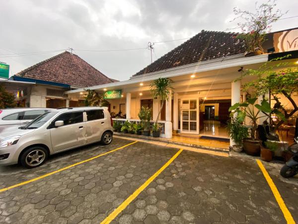 Parikesit Guest House, Rezervasyon  Yogyakarta'teki Ucuz Oteller