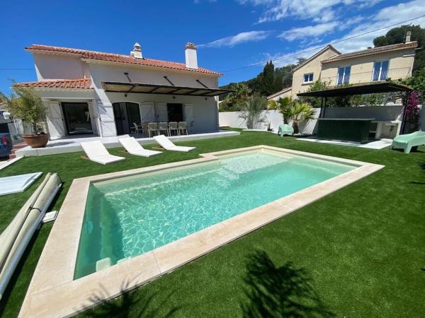 Magnifique Villa avec piscine proche plage, Rezervasyon  Six-Fours-les-Plages Var coast