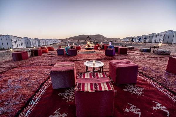DESERTIUM Royal Luxury Desert Camp, Rezervasyon  Merzouga. 