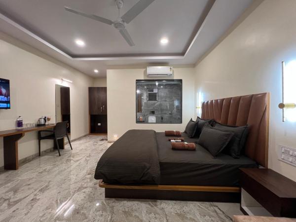 Sabas Tent & Cottages, Rezervasyon Otel Mahābaleshwar Yeni Delhi