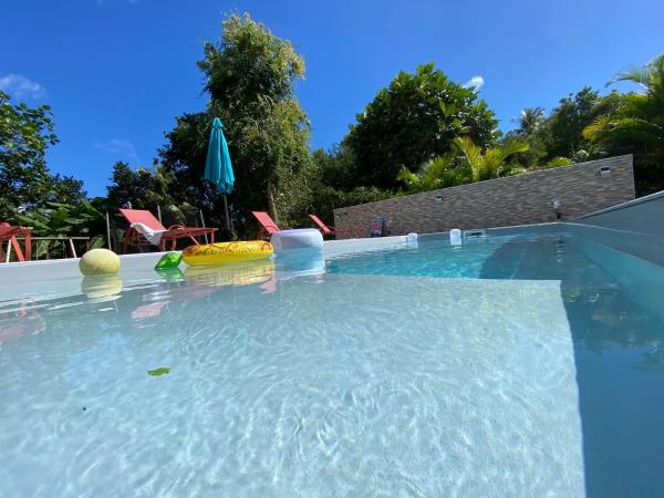 Villa Corail Les Abymes, Rezervasyon  Grande-Terre havuzlu oteller, Yüzme Havuzu