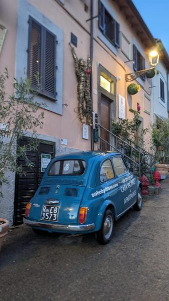 SOHO Borgonovo by Dasso - Case Vacanze e Appartamenti, Rezervasyon  Lazio otoparklı oteller, Otopark