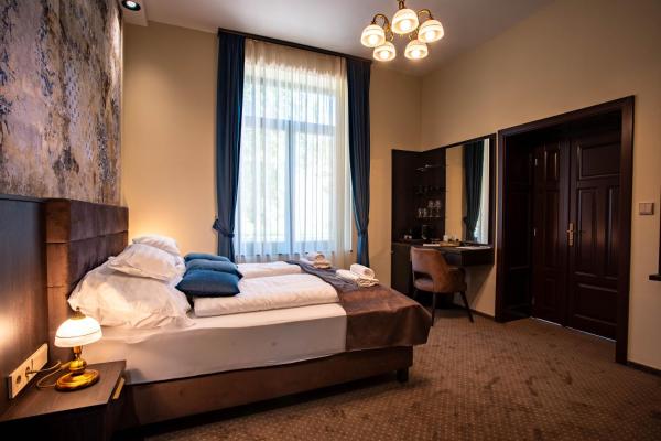 Vöröskő Villa- ALELNÖKI szauna és jakuzzi használattal, Rezervasyon  Balatonalmádi Veszprem