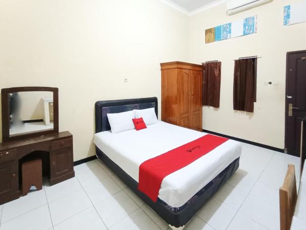 RedDoorz at Ratu Homestay Syariah Near Lippo Mall Banyuwangi, Rezervasyon  Banyuwangi East Java