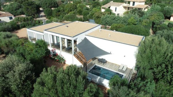 Villa La Rondina vue mer, piscine et plage à pied., Rezervasyon  Korsika Havuzlu Oteller, Yüzme Havuzu