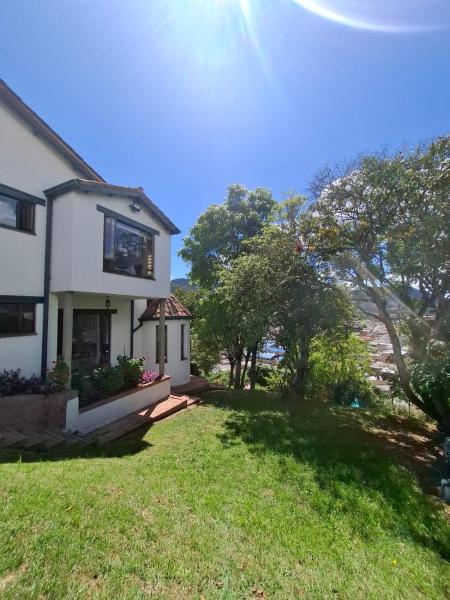 House Life, Rezervasyon  La Calera Cundinamarca