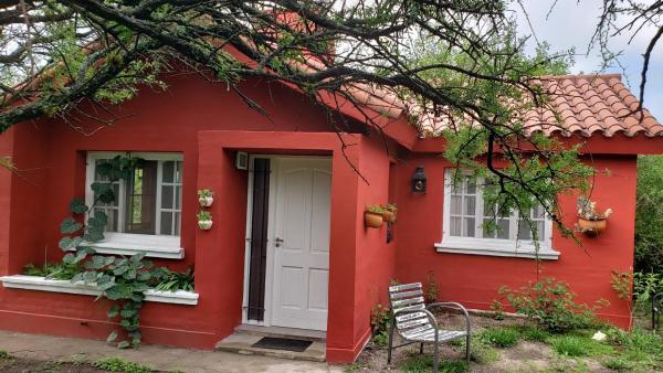 Luna Roja , reserva natural, La granja,Sierras chicas, Rezervasyon  Córdoba otoparklı oteller, Otopark