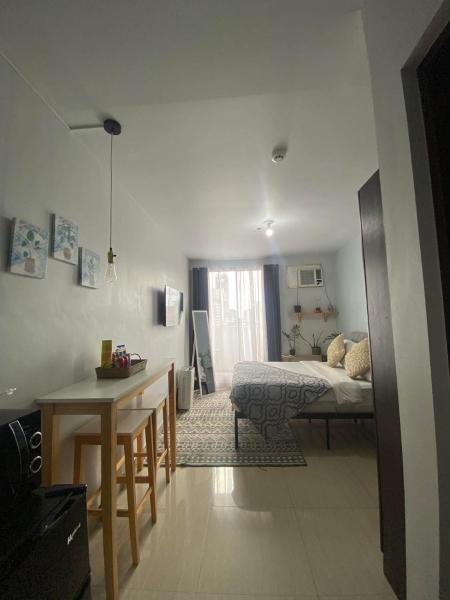 Ohana Buenbyahe Studio Rooms with balcony in Mandaluyong, Edsa Shaw Mrt and Megamall, Rezervasyon  Manila 