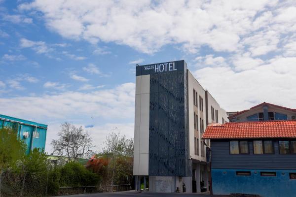 Bucharest Airport Accomodation, Rezervasyon Otel Ilfov Havuzlu Oteller, Yüzme Havuzu