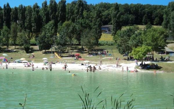 maison de Village Médiéval 7 personnes, Rezervasyon  Lauzerte Tarn-et-Garonne, Hacılar Bahçesi yakınındaki