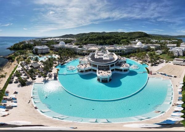 The Signature Level at Grand Palladium Lady Hamilton Resort & Spa- All Inclusive, Rezervasyon  Hanover havuzlu oteller, Yüzme Havuzu