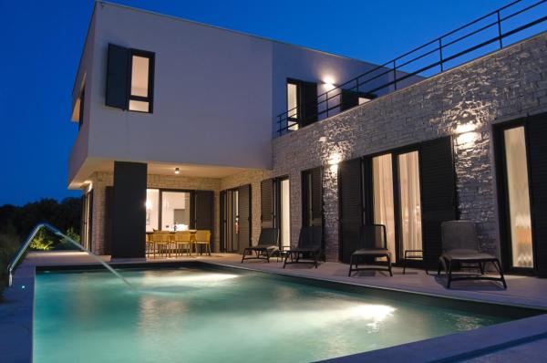 Villa Aenona, Rezervasyon  Zaton Zadar County