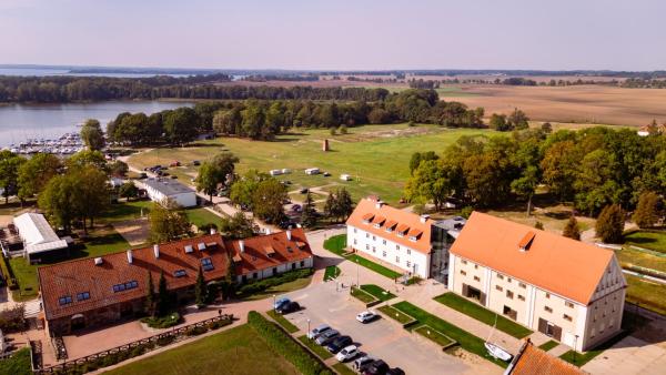 Pensjonat Sztynort, Rezervasyon Misafirhane Warmia-Masuria otoparklı oteller, Otopark