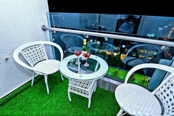 Beautifully and Elegantly furnished apartment with heated swimming pool well equipped gym and ample parking space and play ground, Rezervasyon Daire Nairobi Nairobi