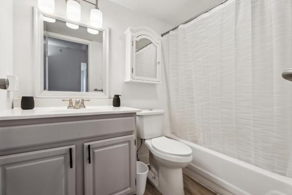 Legacy at Imperial Village 314 I 2 Bed 2 Bath, Rezervasyon  Richmond Virjinya