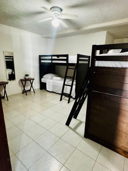 Cozy apartment, close to the beach, Rezervasyon Daire Quintana Roo Otoparklı Oteller, Otopark