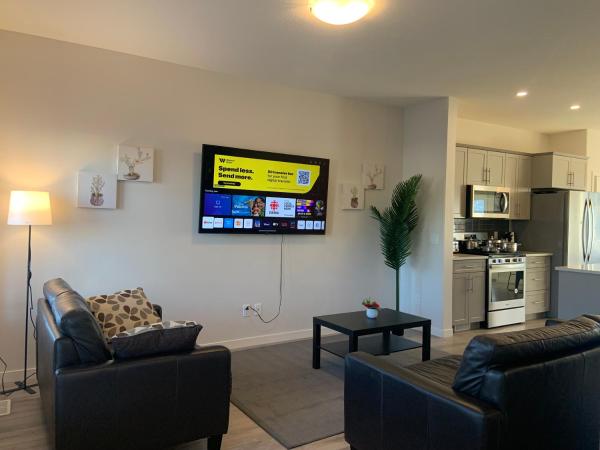 Glamorous 3 BR Villa with Double Garage, Rezervasyon  Regina Saskatchewan