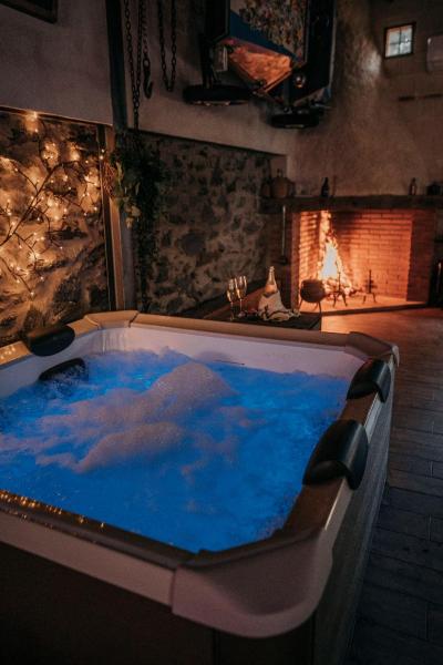 LARCADE Loft Industrial-Jacuzzi, Rezervasyon  Castillo de Bayuela 