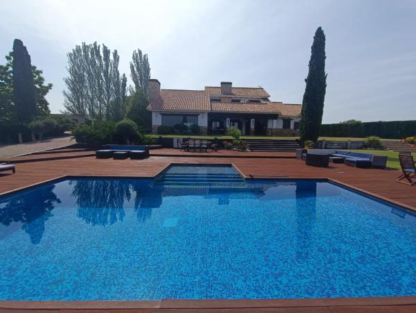La Traviesa,Villa de Lujo de 500 m. en el Campo con Piscina, Rezervasyon  Campo Arcís Valencia Community