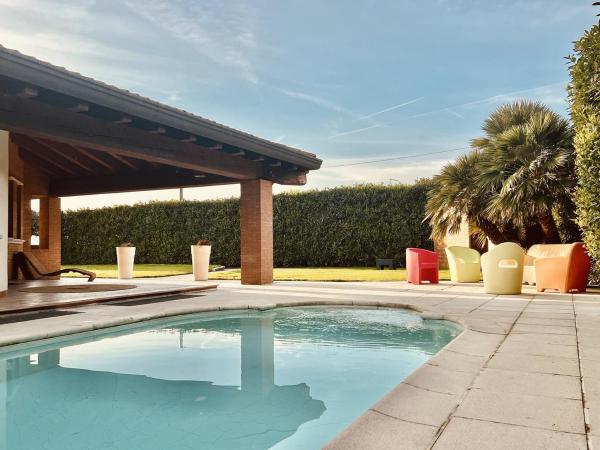 Wow House - Ampia Villa con Piscina e sala giochi, Rezervasyon  Casoni Veneto