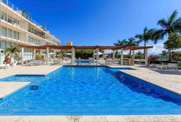 3 BR, Ocean View, Gym/Parking, Rezervasyon  Quintana Roo Havuzlu Oteller, Yüzme Havuzu