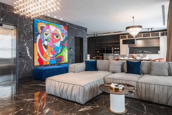 High-End Apartments & Penthouse with Terrace, Rezervasyon Daire Bükreş Muntenia