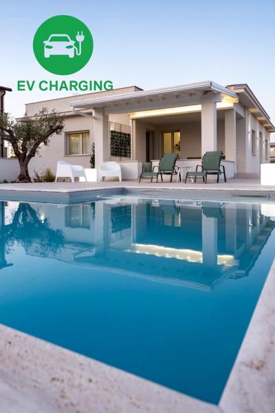 Villa Kora Suites&Pool, Rezervasyon  Sicilya Havuzlu Oteller, Yüzme Havuzu