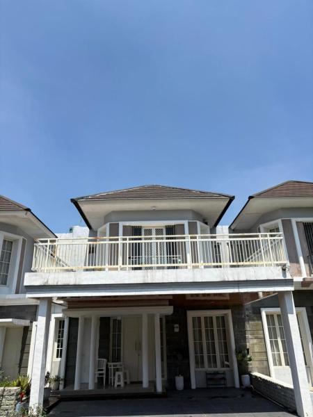 Darmawan Villa, Rezervasyon  Blimbing East Java
