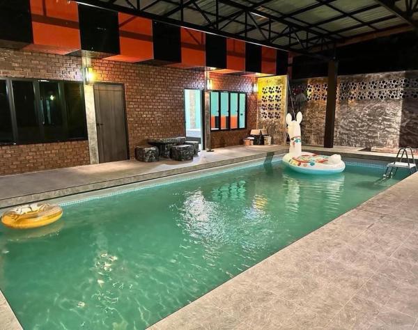 นิวพีเคซี รีสอร์ต, Rezervasyon  North-Eastern Thailand havuzlu oteller, Yüzme Havuzu