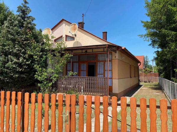 Holiday home in Balatonmariafürdo 19477, Rezervasyon  Balatonmariafurdo 