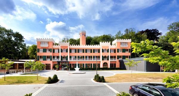 Kim Schlosshotel im Park, Rezervasyon  Altfranken 