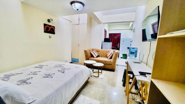 luxurious fully furnished two bedroom apartment with amazing city views heated swimming pool fully equipped gym with a child play area and ample parking space, Rezervasyon  Nairobi Oteller...