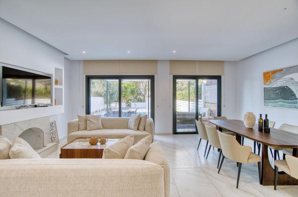 Magnus Villa, Rezervasyon  Tala Baf