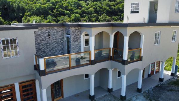 Annes Emerald Tranquility Villas, Rezervasyon  Vieux Fort otoparklı oteller, Otopark