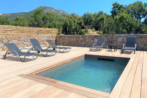 Villa Oliu Di Santa Lucia, Rezervasyon  Korsika Havuzlu Oteller, Yüzme Havuzu