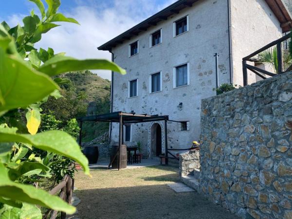 Il Muraglio, Rezervasyon  Belmonte Calabro Kalabriya