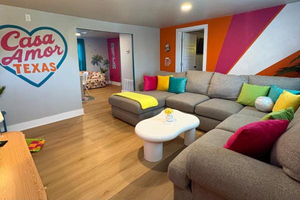 Casa Amor Texas A Vibrant Villa near BS&W with King Bed, Rezervasyon  Temple Teksas