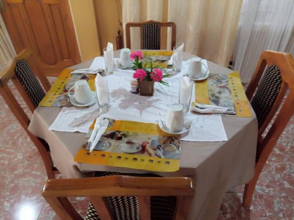 Heritage Hotel, Rezervasyon  Trofwi 