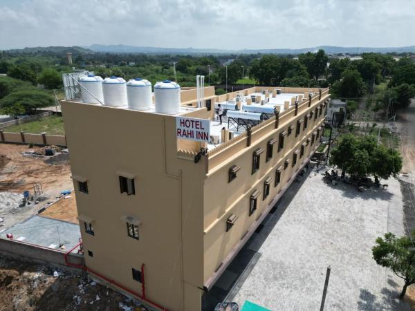 Hotel Rahi Inn, Rezervasyon  Bhuj havuzlu oteller, Yüzme Havuzu