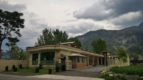 Breeze Inn Hotel & Restaurant, Rezervasyon  Dargai Balochistan