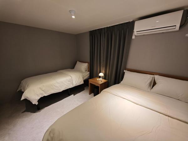 Unit D Hostel