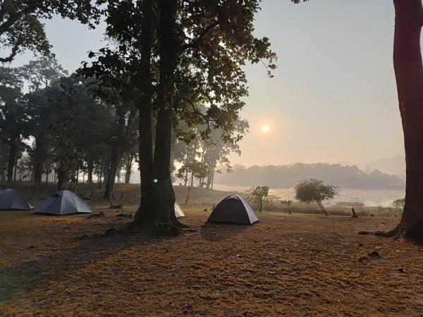 Chandubi Eco Camp of wave Ecotourism, Rezervasyon  Barduār Assam