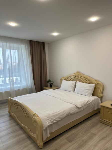 Rise Світла квартира у новобудові біля Центру, Rezervasyon Daire Ternopilʼ Ternopil