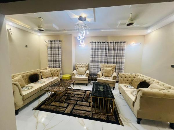 Luxury Bahria Town Karachi Villa, Rezervasyon  Karaçi Pakistan