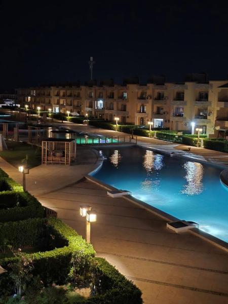 شاليه ارضي غرفتين و2 تواليت لاجولي العين السخنه عائلات فقط, Rezervasyon  New Valley havuzlu oteller, Yüzme Havuzu