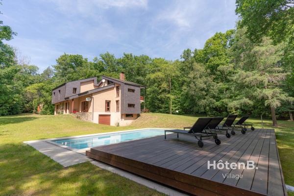 Villa Les Chabannes Pool Billiards & Leisure, Rezervasyon  Akitanya havuzlu oteller, Yüzme Havuzu