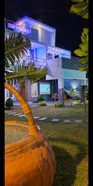 ECR Beach Villa with Private Swimming Pool - R&B, Rezervasyon  Tirupporūr Tamil Nadu