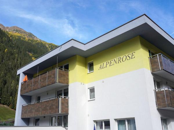 Apartment Alpenrose-1 by Interhome, Rezervasyon Daire Tirol otoparklı oteller, Otopark