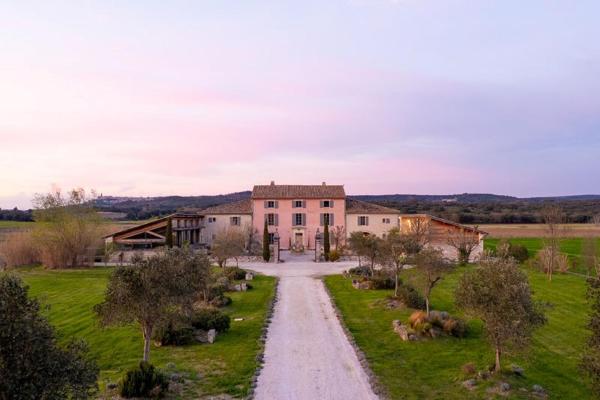 Domaine des Terres Noires, Rezervasyon  La Garde-Adhemar Drôme Provençale