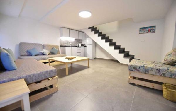 Sea Breeze Duplex Studio in Batroun Souk, Rezervasyon  Batroun 